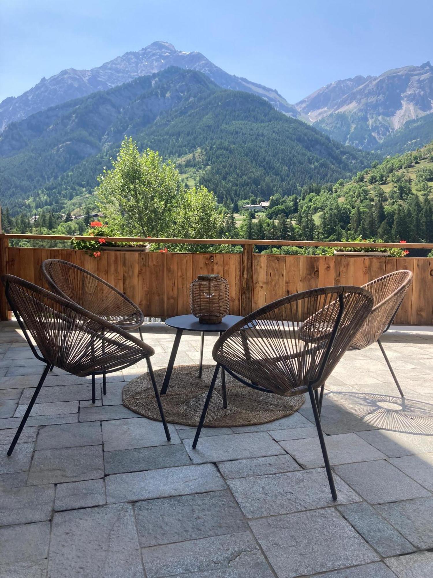 Grande Cote Room And Breakfast Cesana Torinese Luaran gambar